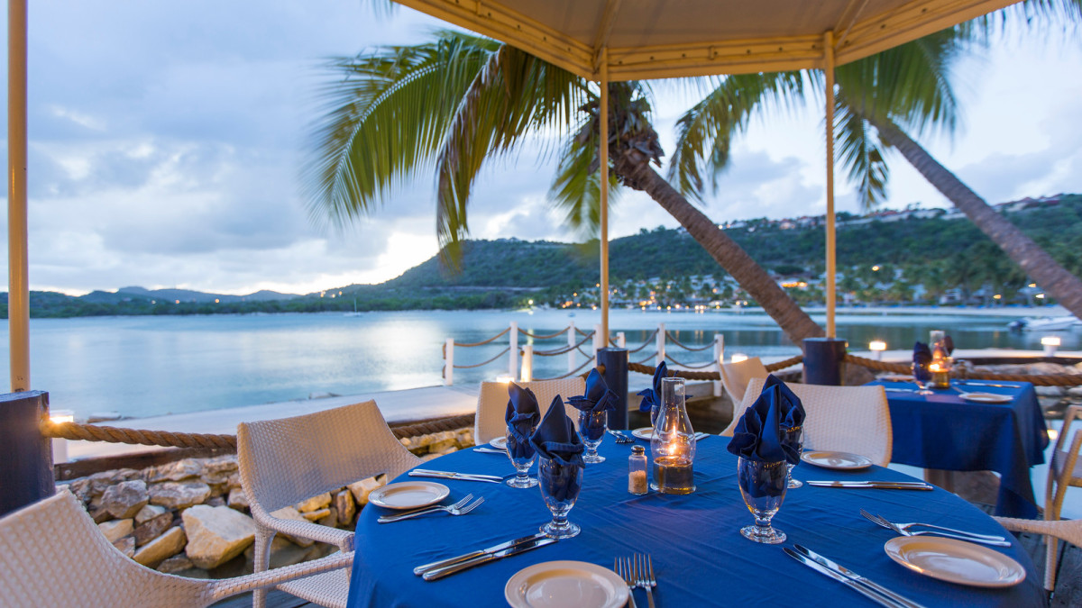 StJamesClub DocksiderRestaurant 9 X3